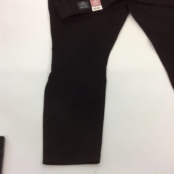 Levi Women's Plus 28S/26 Signature Pull-On Skinny Black Jeans Totally Shaping - Picture 7 of 11